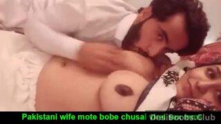 Lahore randi wife Ada milky tits sucked by Asif miyan