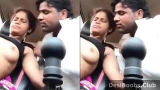Jaipur local girl juicy boob sucked by tempo driver