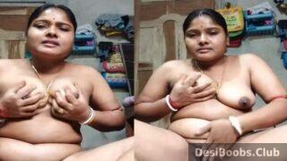 Beautiful bhabhi showing big boobs on video call