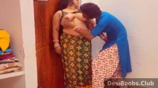 Indian transgender sucking big boobs bhabhi