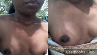 Rajasthani randi goes topless to show boobs in Jungle