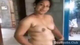 Strip video of big boobs horny Kannada aunty